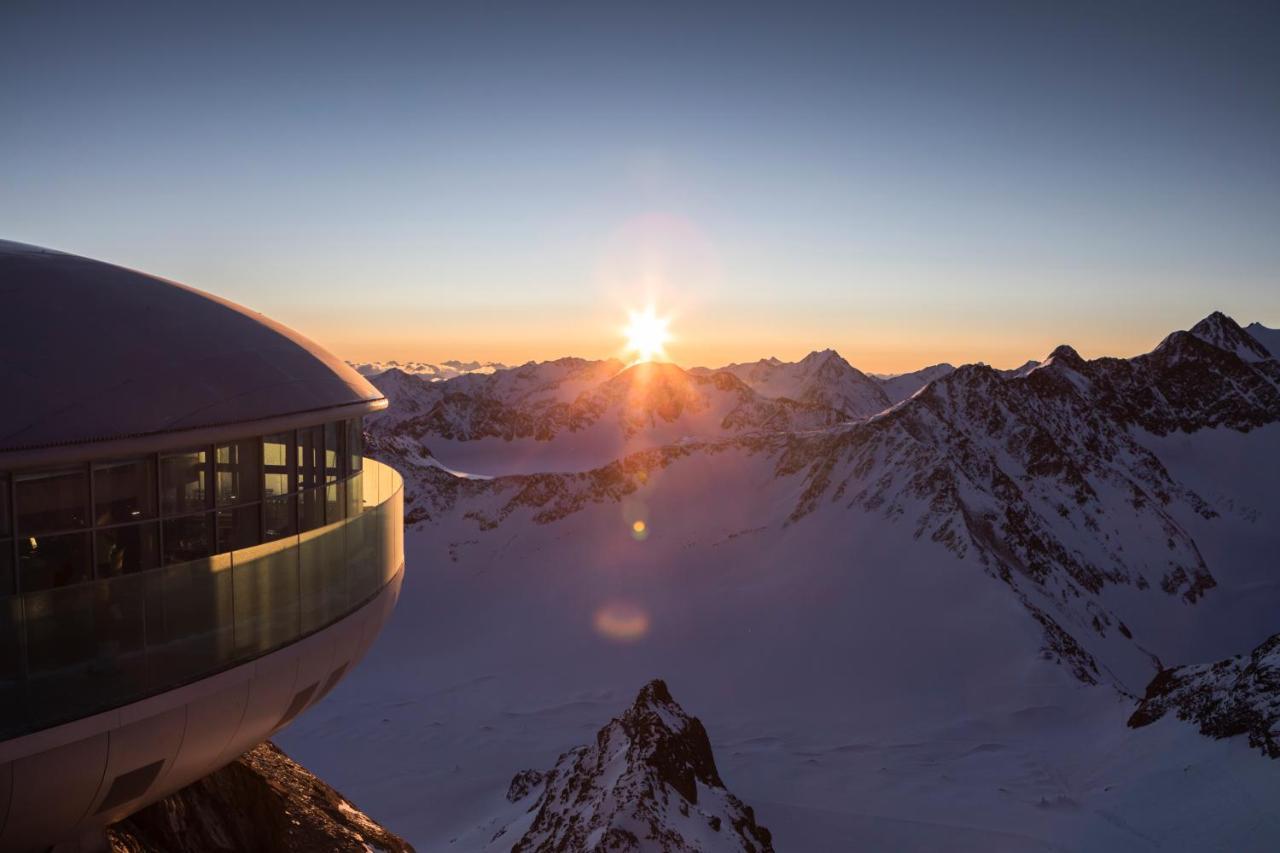 Hotel Mittagskogel Pitztal Sankt Leonhard im Pitztal Exterior foto